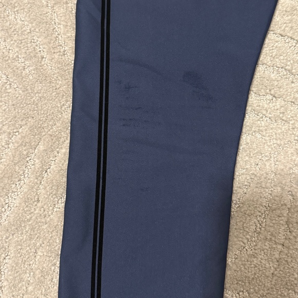 ALO Yoga Navy Blue Leggings - Picture 6 of 6